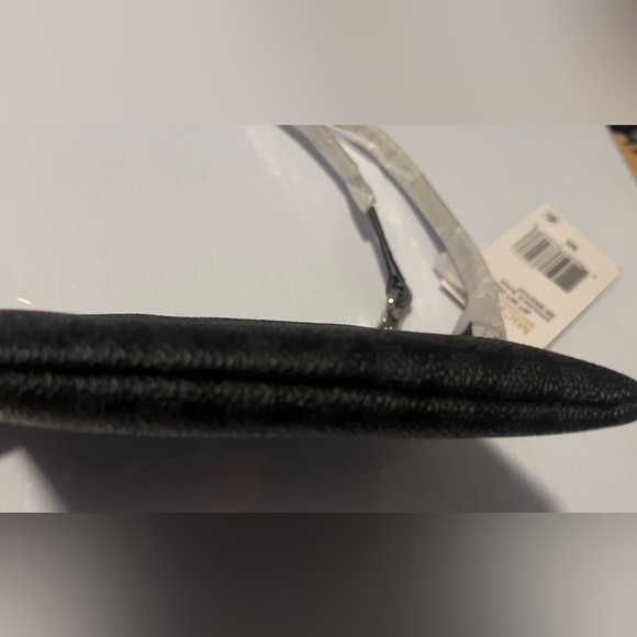 Michael Kors Jet Set Textured Black Wristlet Clutch - NEW - Picture 9 of 13